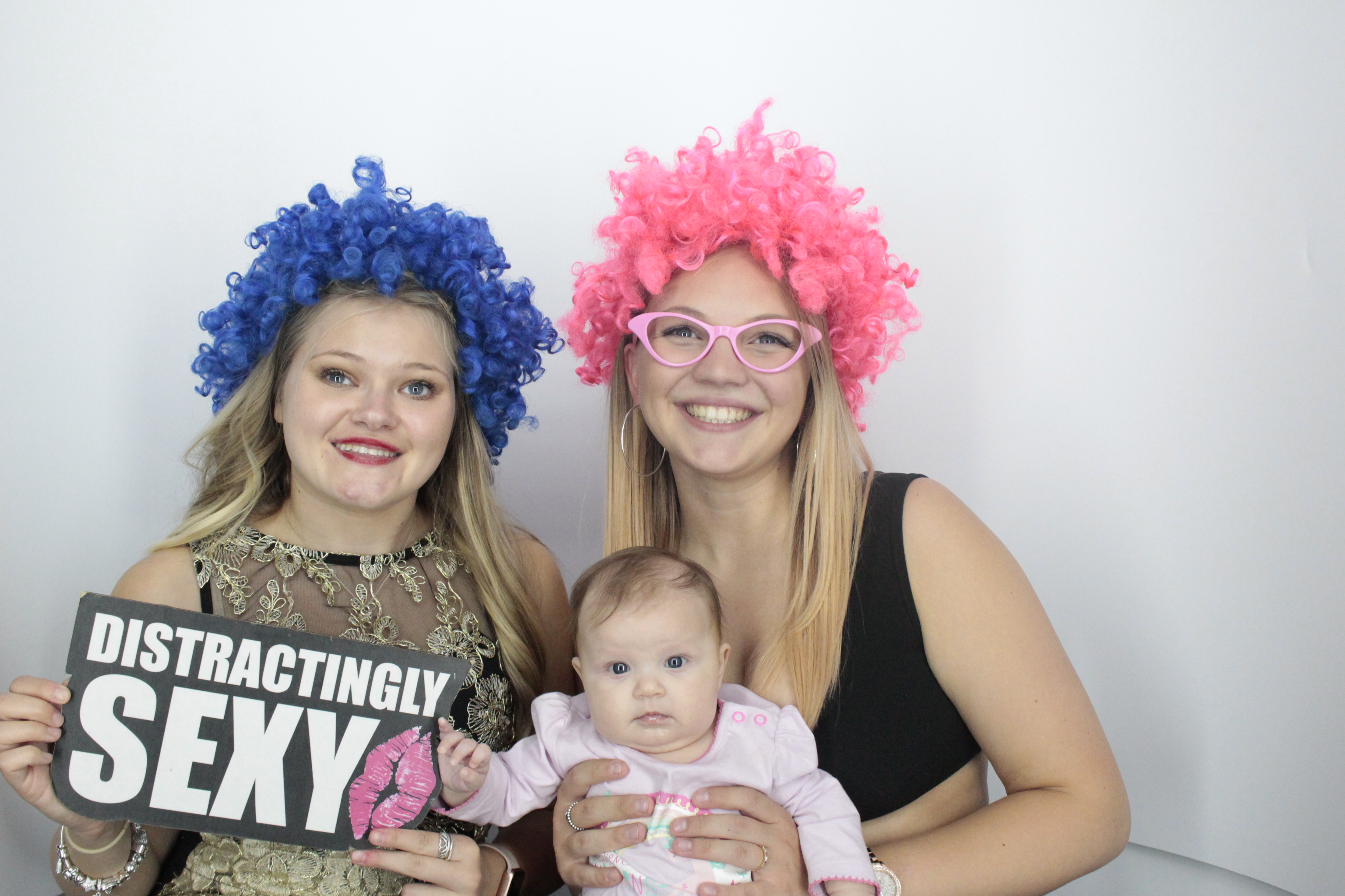 Morgan's 21st Birthday  | View more photos from the event at gallery.myphotoboothexperience.co.uk/u/MyPhotoBoothExperienceLtd/Morgans-21st-Birthday